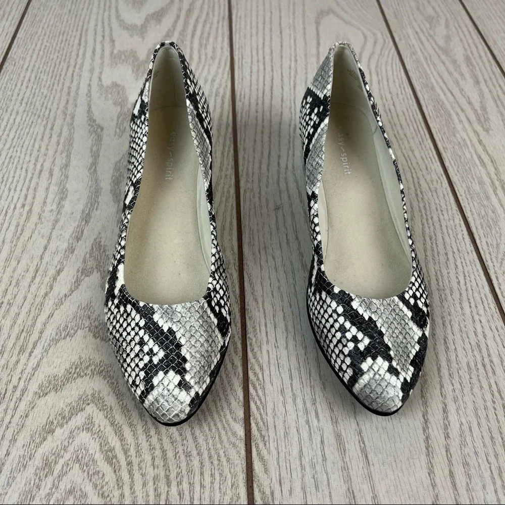 Easy Spirit Abelle Leather Almond Toe Low Wedges 6.5M Black & White Snake Python